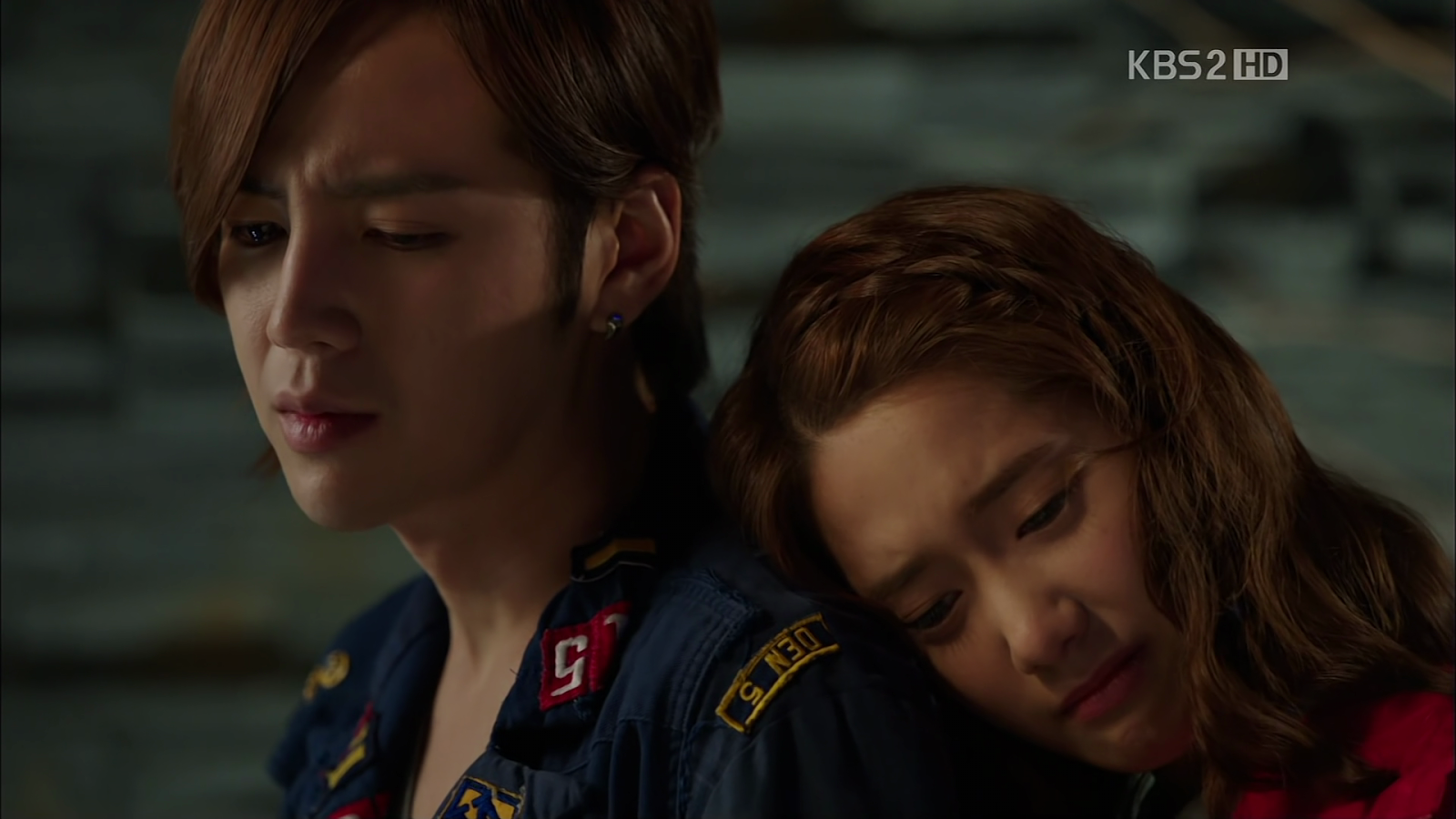 Дождь любви сериал 2012. Дожди любви субтитры. Сериал дождь корея. Фильмы про дождь и любовь. Dorama дождь любви.