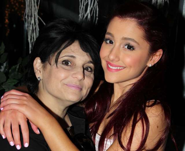34 celebridades com suas mães Elfandarilha