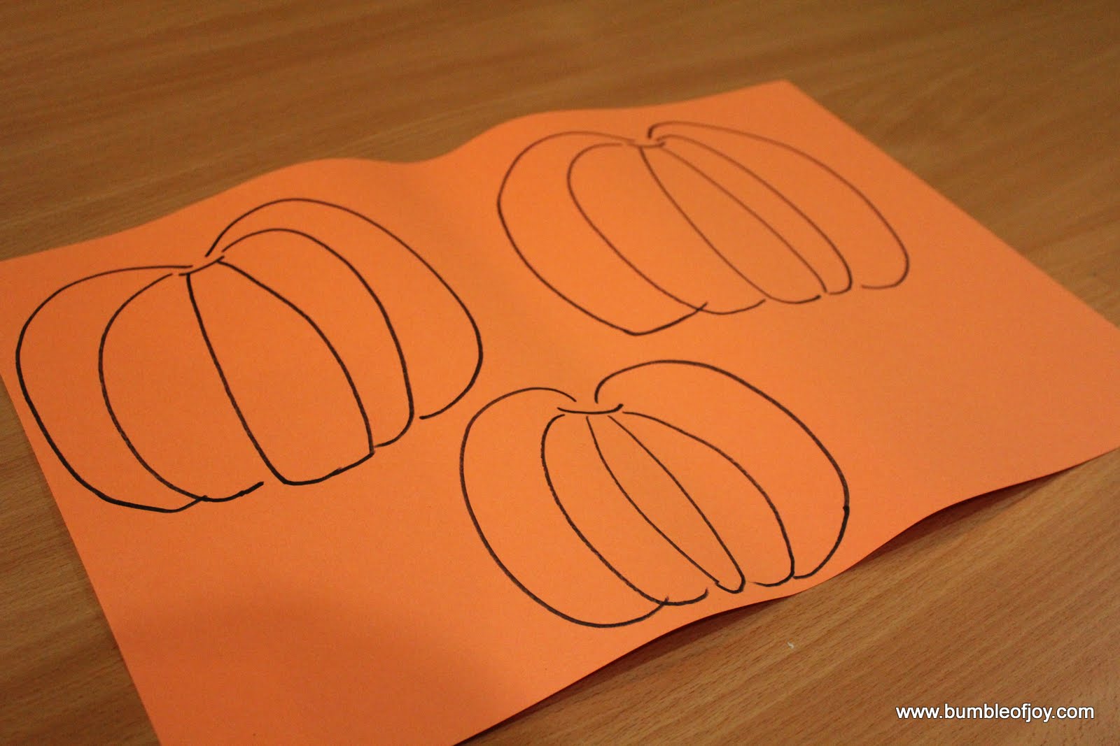 bumble of joy: Paper Pumpkin Craft