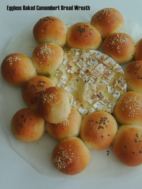 Eggless bread wreath, Baked camembert bread wreath