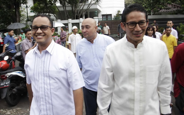 Anies-Sandi Dilantik, Gaji PNS DKI Jakarta Diturunkan, Simak Alasan M Taufik Anies-Sandi Dilantik, Gaji PNS DKI Jakarta Diturunkan, Simak Alasan M Taufik