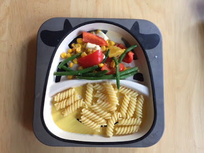 Bunte Gemüsepfanne mit Nudeln