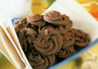 Resep Dan Cara Membuat Kue Semprit Cokelat dan Pelangi Renyah Mudah