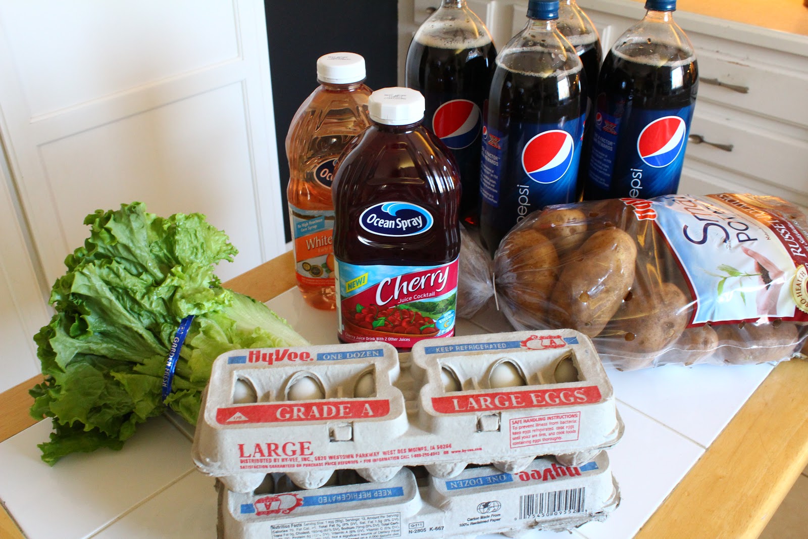 Seeking Simple In The Suburbs HyVee Two Day Sale November 1 2