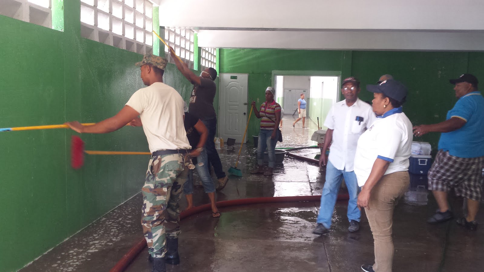 Video: Comedores Económicos en San Juan realiza operativo de ... Video: Comedores Económicos en San Juan realiza operativo de ...