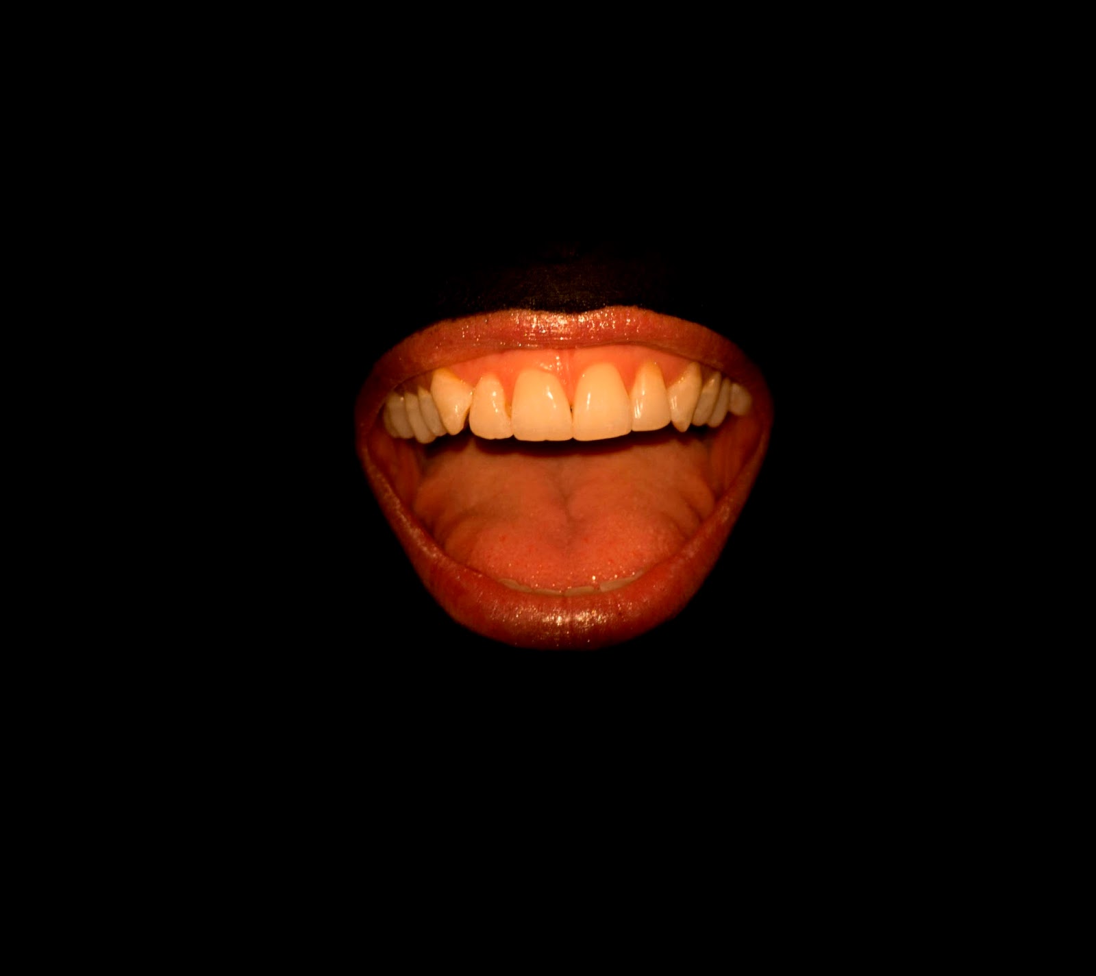 bww-interview-irish-actress-lisa-dwan-to-perform-beckett-trilogy-at