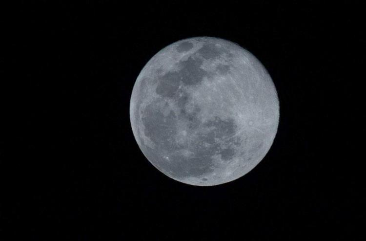 Sábado (31) terá fenômeno raro com Blue Moon