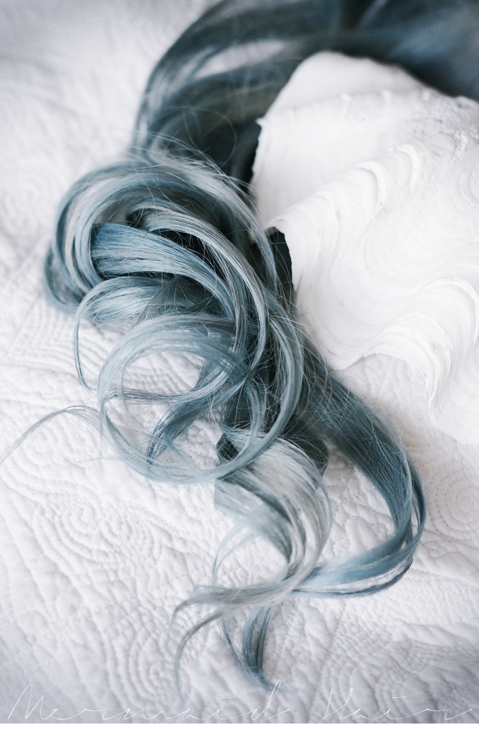 pastell blue hair