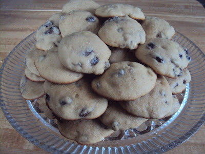 chewy-soft-raisin-cookies