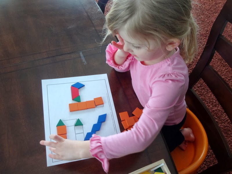 Mom's Tot School: Letter R