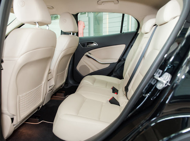 Băng sau Mercedes GLA 200 Băng sau Mercedes GLA 200 thiết kế rộng rãi