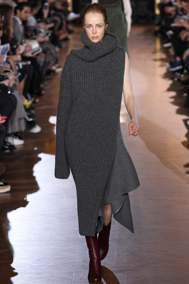 Stella McCartney 2015 AW, Edie Campbell Stella McCartney 2015 AW: One Shoulder Knitting Dress With High Slit