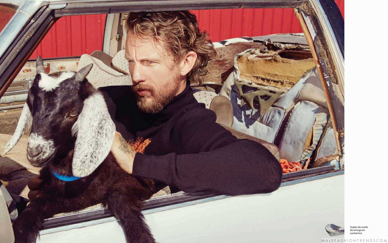 Dennis Klaffert emprende una huida con estilo para Esquire Latinoamérica
