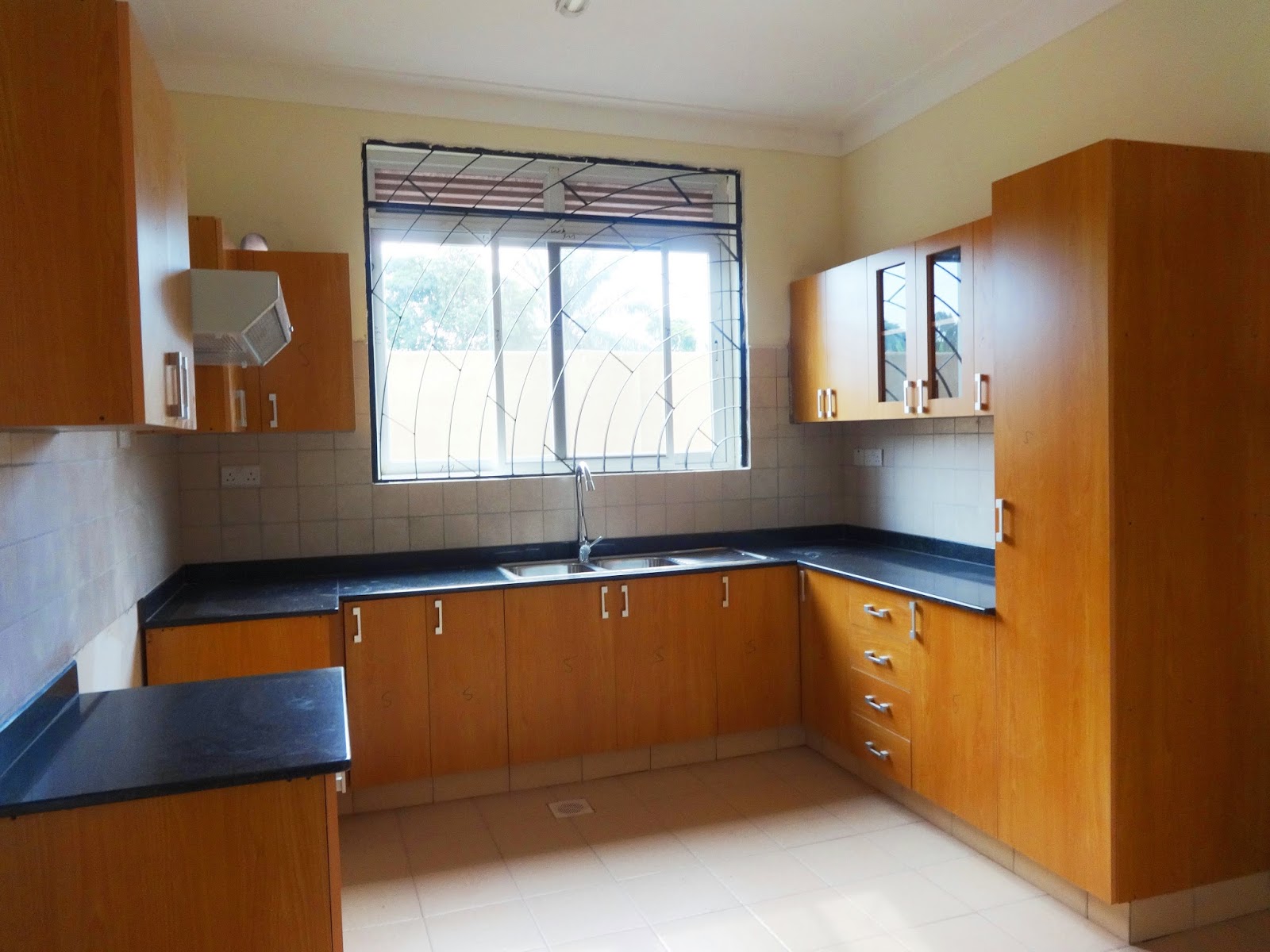 houses-in-uganda