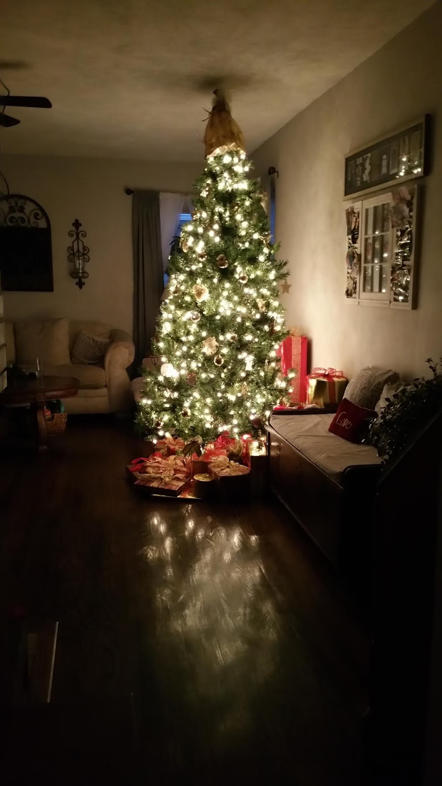 Jackie Coleman Author Blogger My Living Room This Christmas