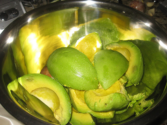 bowl of halved avocado