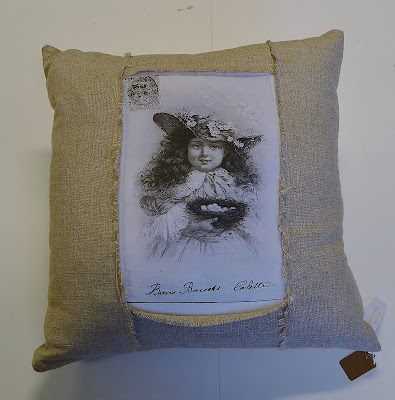Litt a` hvert bloggshop: Nostalgiske puter fra Inger design