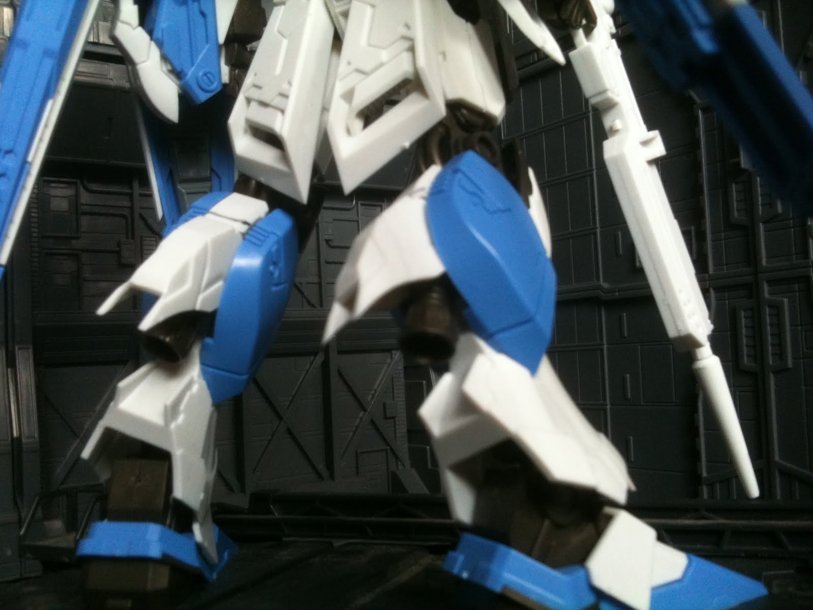 EA Designs: 1/144 Model Comprehend (MC) Hi Nu
