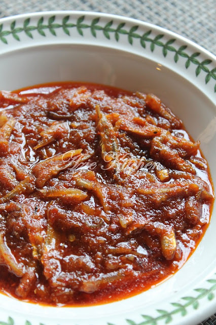 Sambal Tumis Ikan Bilis