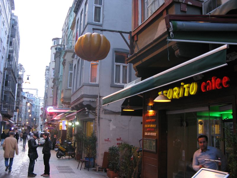 ben istanbul�dayken Kurabiye sokak ve Cambaz