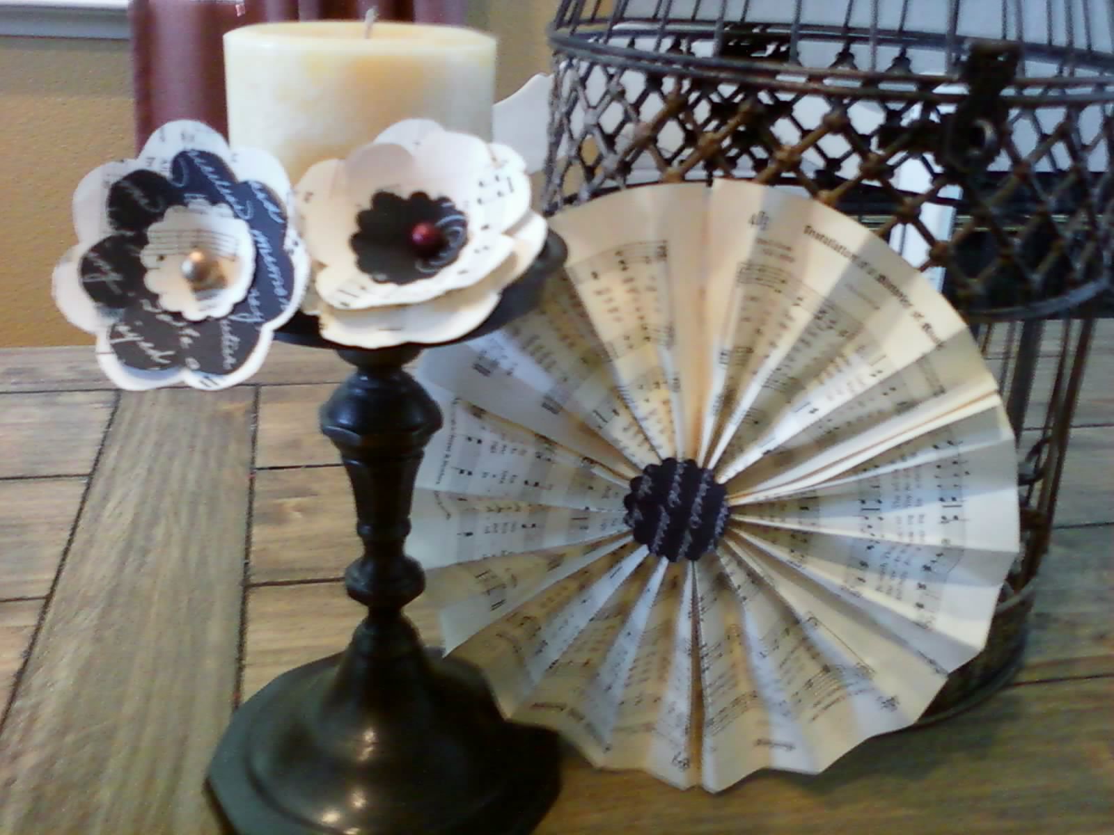 Shabby Brocante Paper Flowers. Fun with Sheet music.