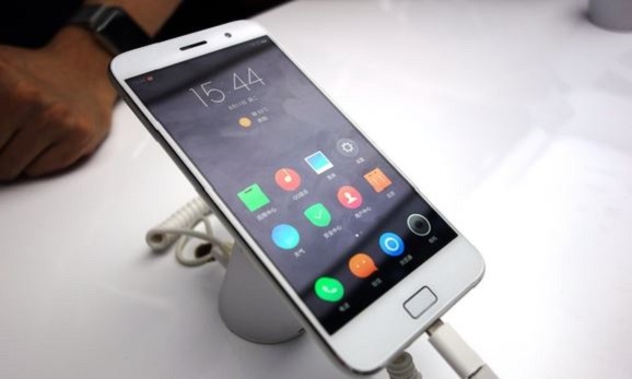 Smartphone ‘Lenovo’ ZUK Z1 Akhirnya Resmi Dirilis Agustus bulan ini
