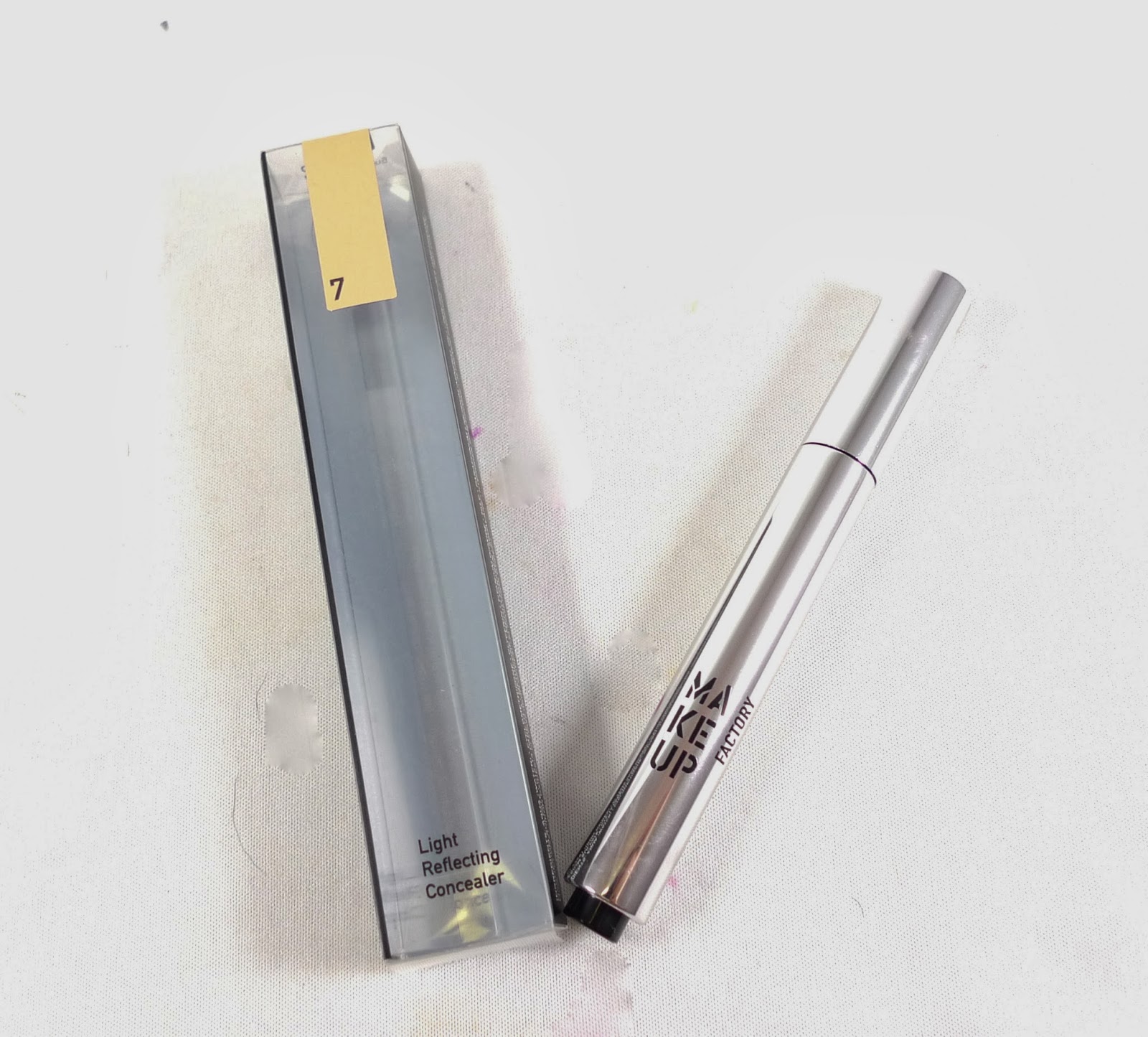 light reflecting concealer