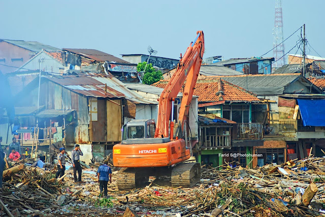 foto kampung pulo, foto human interest, penggusuran pemukiman, street fotografi foto kampung pulo, foto human interest, penggusuran pemukiman, street fotografi