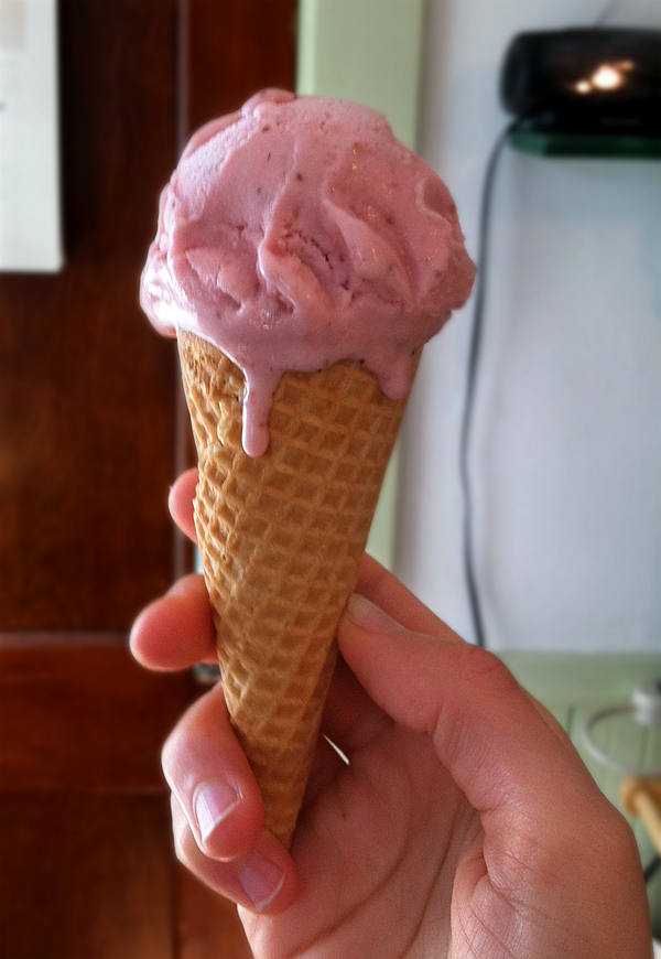 We Like to Cook, and Eat strawberry gelato