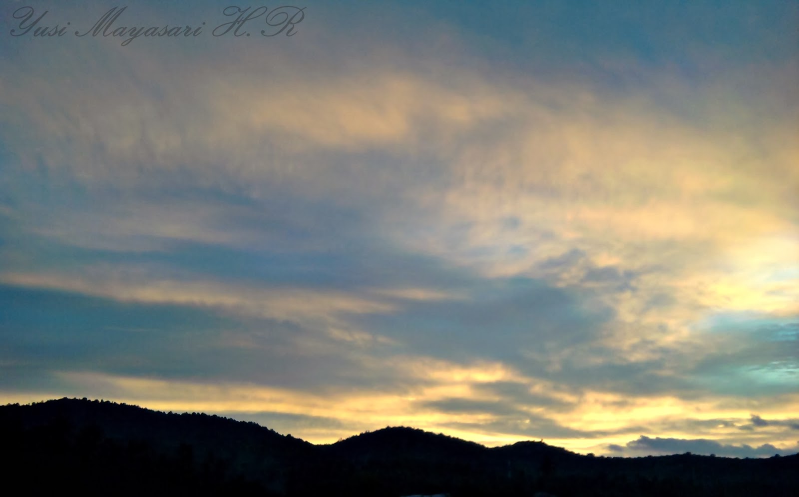 maria ulfa: langit sore