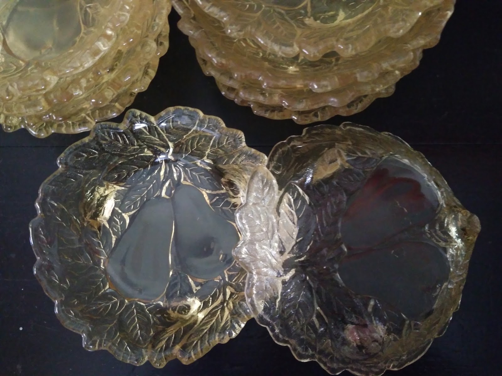 galleria pinggan lama TIARA GLASS PLATES