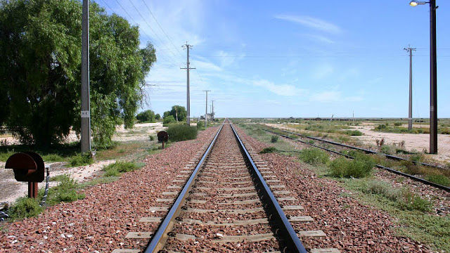 Reta mais longa em uma ferrovia do mundo