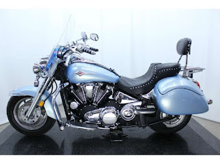 Pearl Glacial Blue color motorcycle photo-side view kawasaki vulcan 2000cc classic cruiser motorcycle