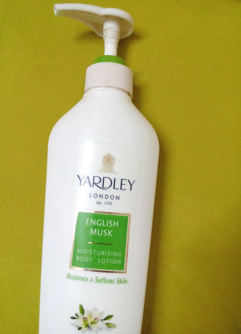 Yardley London English Musk Moisturizing Body Lotion Review, Pictures & Swatches