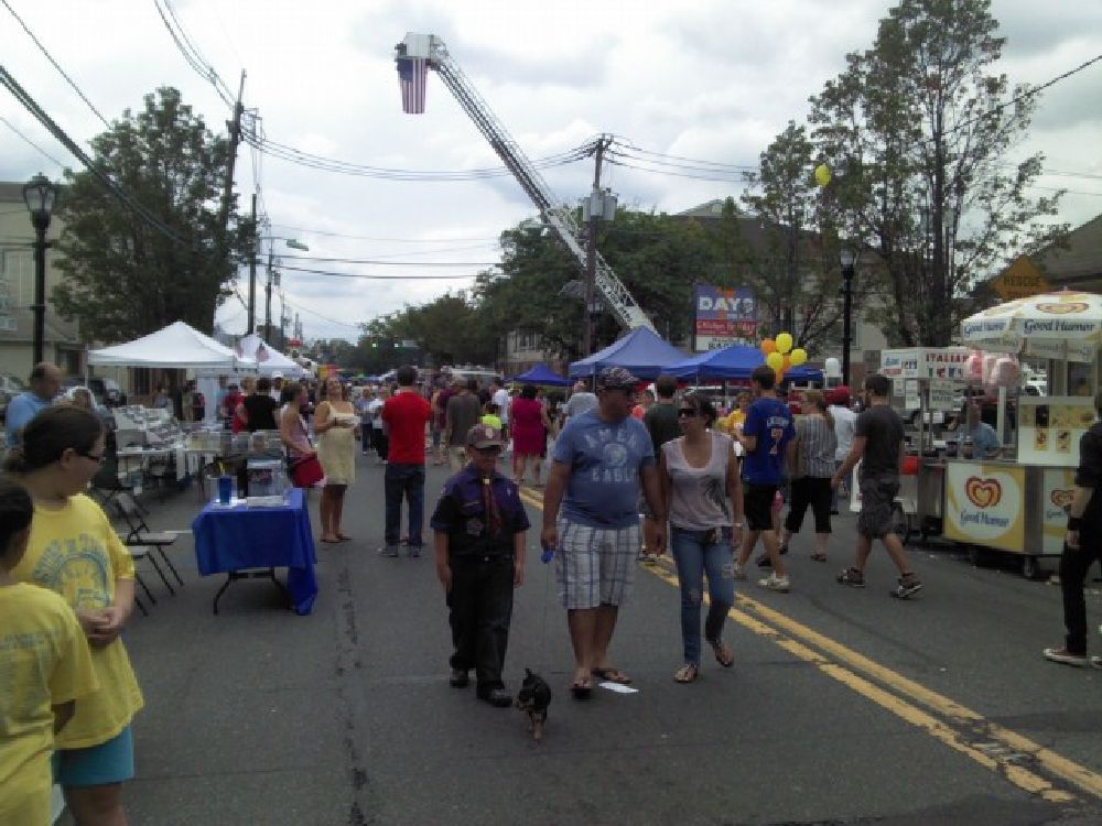 PLAINFIELD TODAY Plainfield Weekend Blackberry's.. new Children's