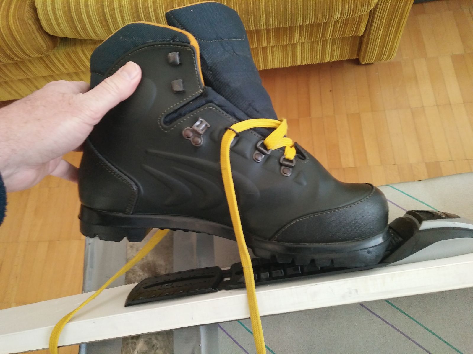 in my view XC Ski Bindings (a primer for nonsnowcountry people)