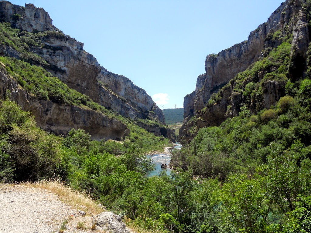 Roadtrip Barcelona-Baskimaa osa 1: Mallos de Riglos & Foz de Lumbier ...