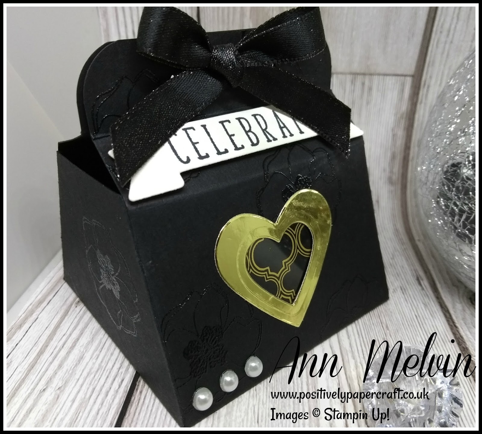 Positively papercraft Elegant Heat Embossed Gift Bag With Window