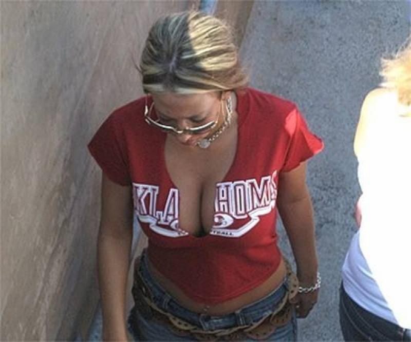 Hot Sports Fans OU chicks
