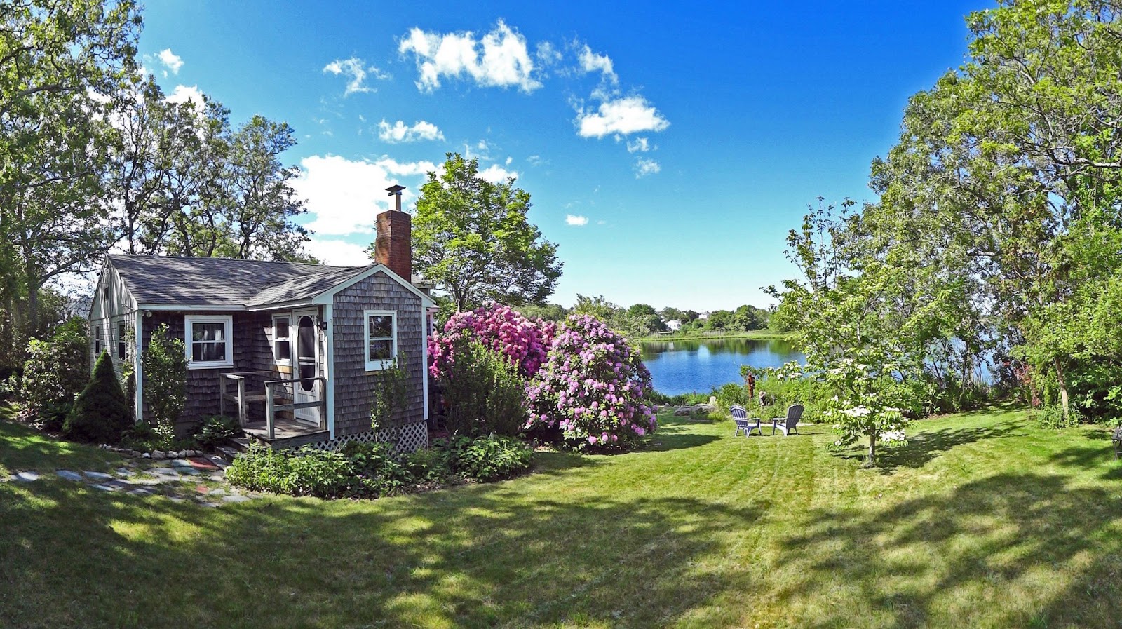 Joe's Retirement Blog A New England Cottage in Spring, Bartlett Pond, Manomet, Plymouth