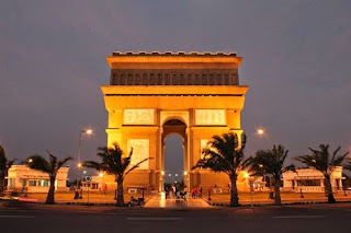 Monumen Simpang Lima Gumul Monumen Simpang Lima Gumul