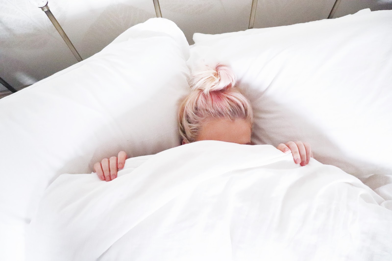 4 ways to fake a good nights sleep