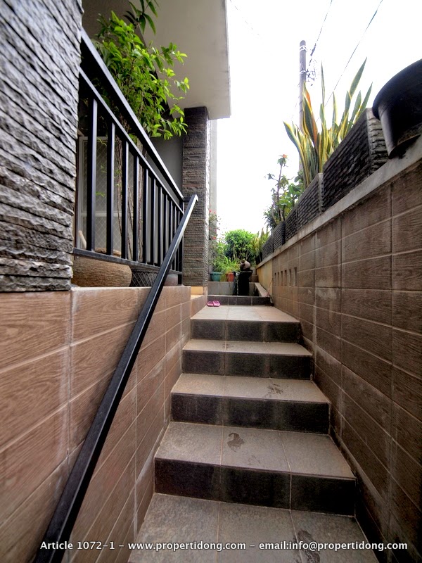 Model Tangga Teras Depan Rumah - Inspirasi Desain Rumah 2019