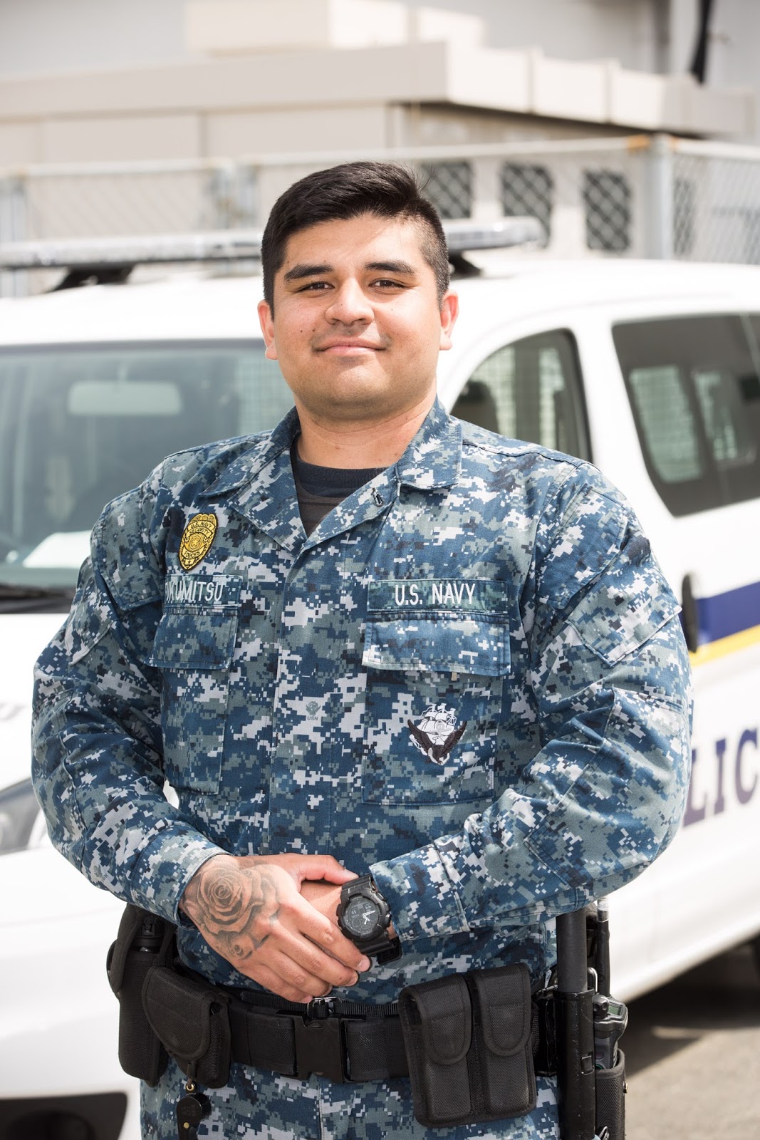 hilo native serves with the u s navy half a world away with navy master at arms a school