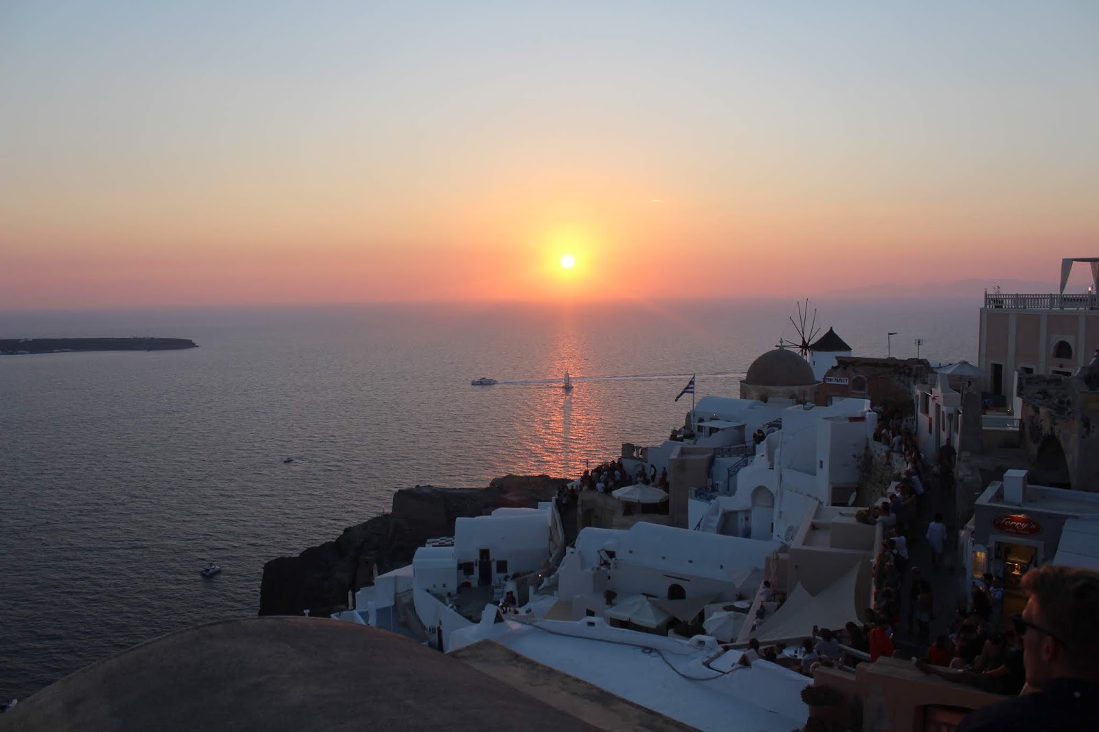 Santorini Sunsets: Top Reccomendations 
