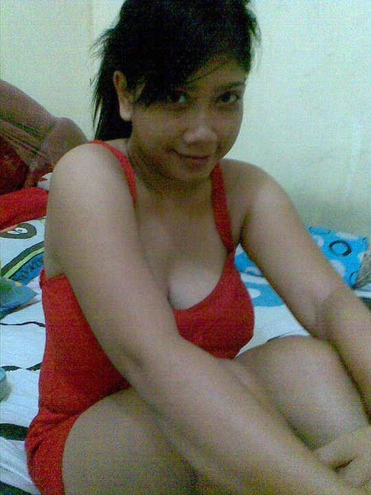 Truth or dare wife naked in car