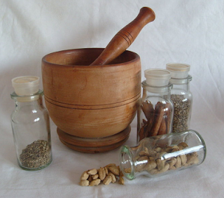 Pestle, mortar and spices