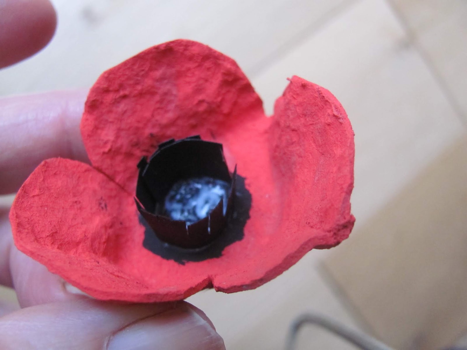 Jumble Tree Poppy egg carton craft for Remembrance Day