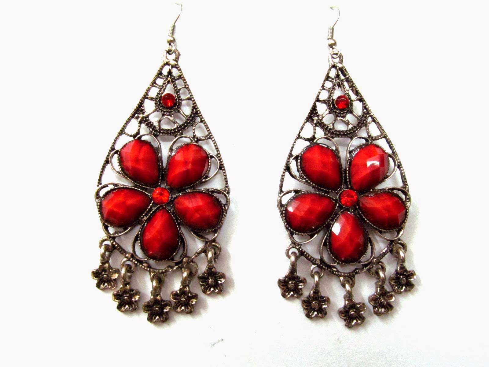 chandelier earrings. | PG jwl