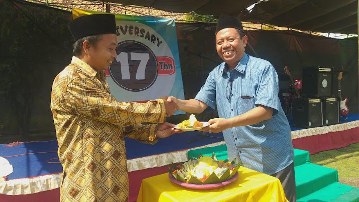 Milad SMA Syarif Hidayatullah Grati ke-17 Milad SMA Syarif Hidayatullah Grati ke-17